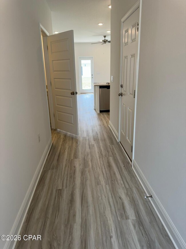 Photo - 147 Ellery Ln