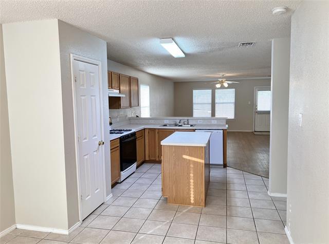 Photo - 2217 Lookout Ln