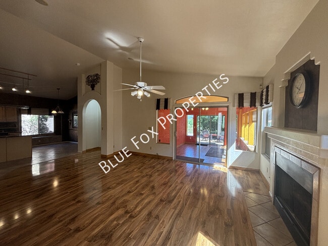 Photo - 9511 E Briana Ln