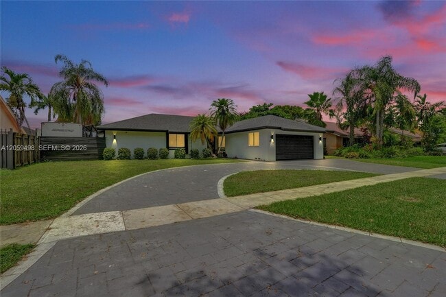 Photo - 620 SW 100th Ave