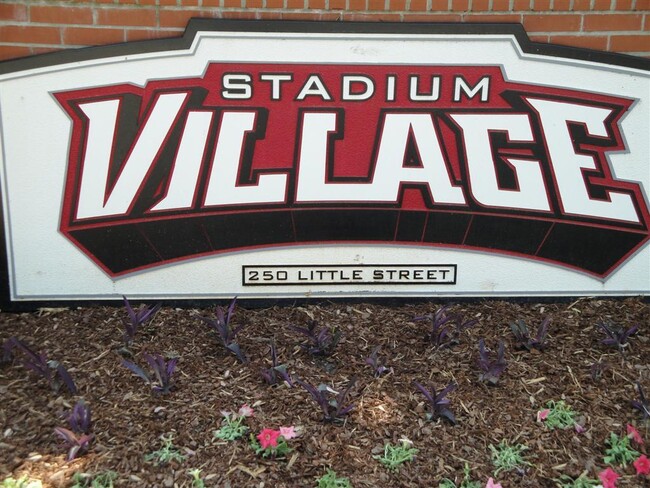 Stadium Village - 2 Bedroom 1 Bath near U... - Stadium Village -  2 Bedroom 1 Bath near U... Condo Unit 302B