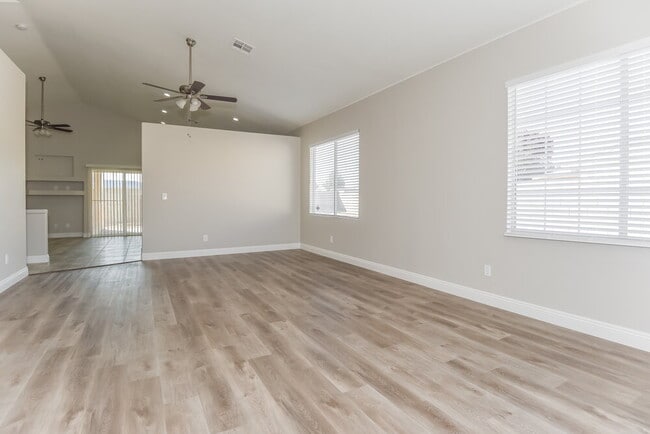 Photo - 2519 Hollow Oak Ave