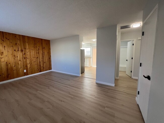 Building Photo - 928-932 N 6th Street Unit 932