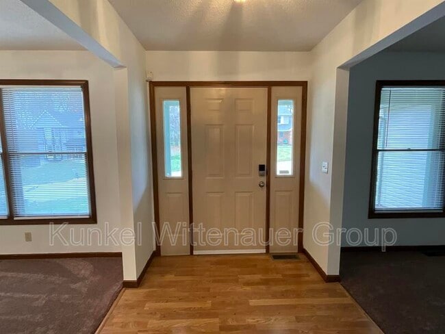 Photo - 2020 Greenbrier Dr