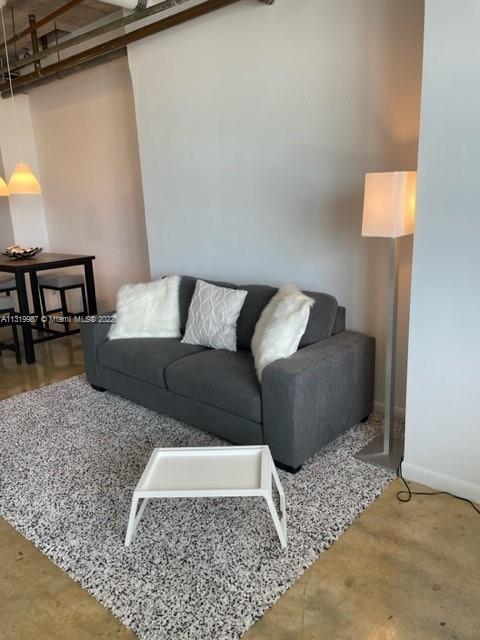 living room area 2 - 1000 West Ave Unidad PH32