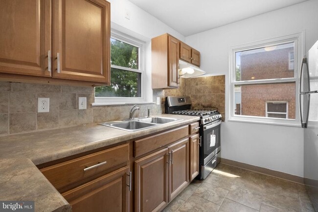 Photo - 6212 Carters Ln