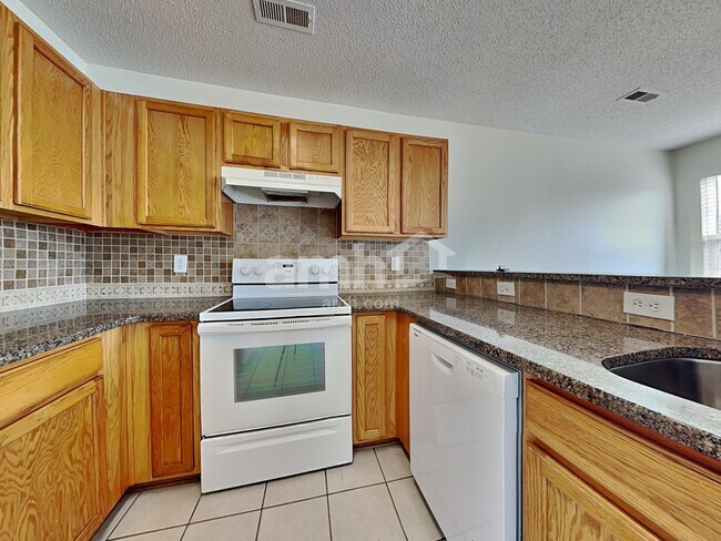 Photo - 14012 Sobeck Ln