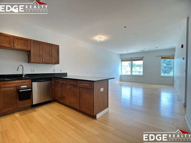 Building Photo - 99 Chestnut Hill Ave Rental
