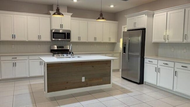 Building Photo - 1231 Tangled Orch Trce