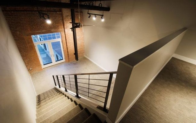 38th St Lofts