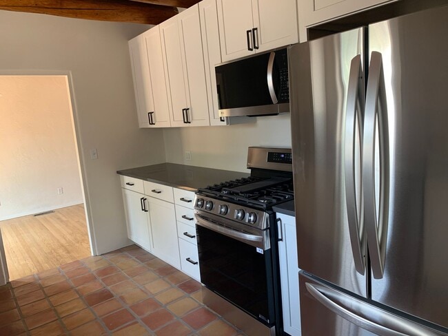 Photo - Renovated Santa Fe Home!!