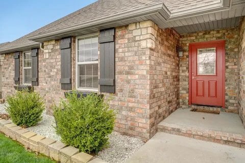 4662 Oneida Dr