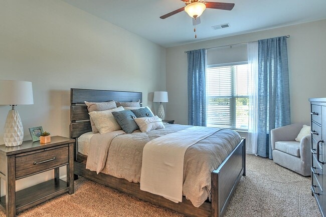 10 Newbridge Apartments