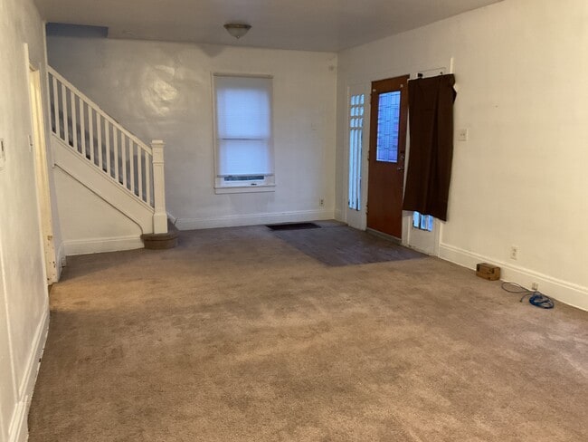 Photo - 9922 Frankstown Rd