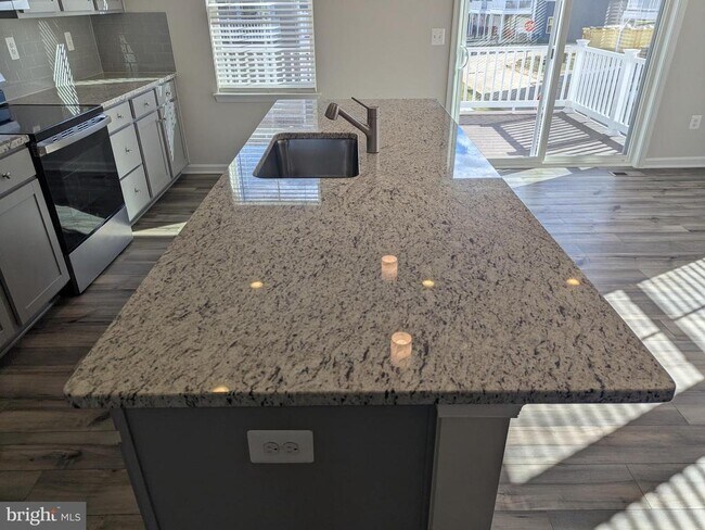 Photo - 294 Watercourse Dr Casa Adosada