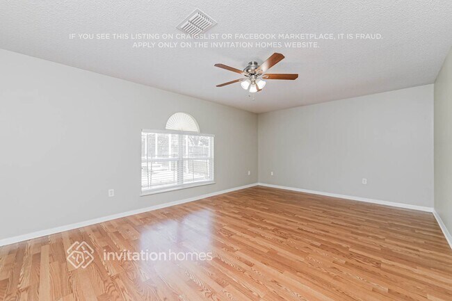 Photo - 146 Lakeview Reserve Blvd