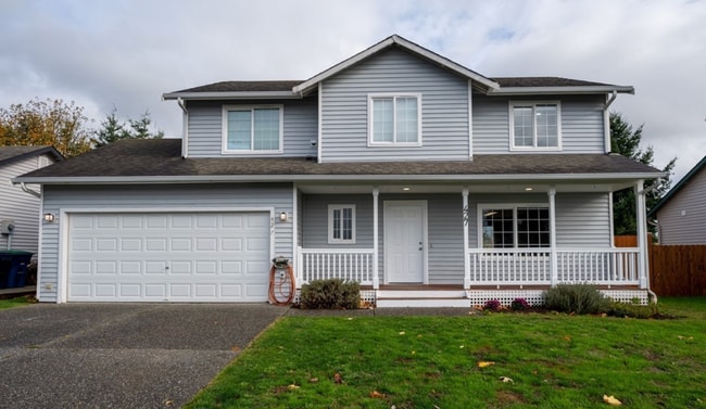 Building Photo - 4 Bedroom Home with Mountain Views & Fenced Yard