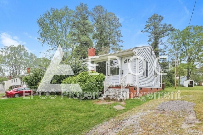 Photo - 2015 Wesley Dr House