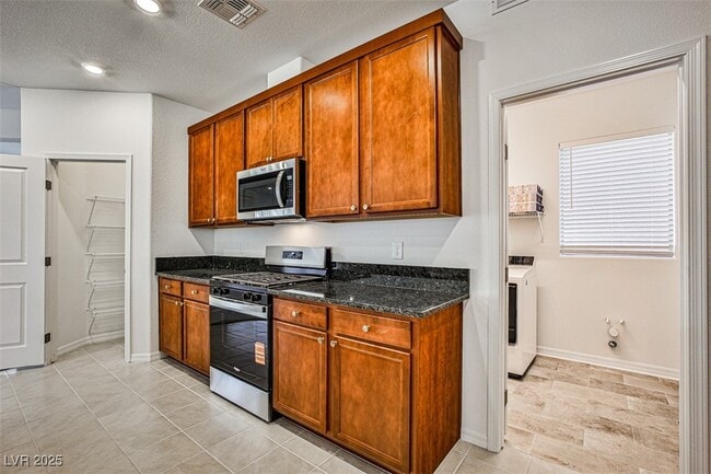 Photo - 7412 Legacy Pt St