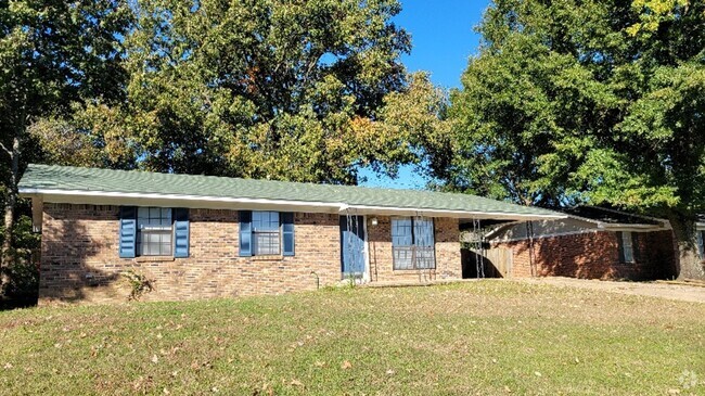 Building Photo - ADORABLE HOME IN THE HEART OF OLIVE BRANCH