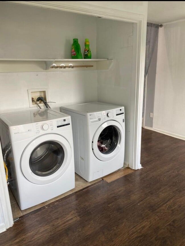 Photo - 111 E Southland Ave