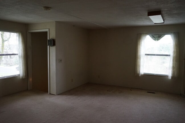 Photo - 14017 NW 43rd Ave