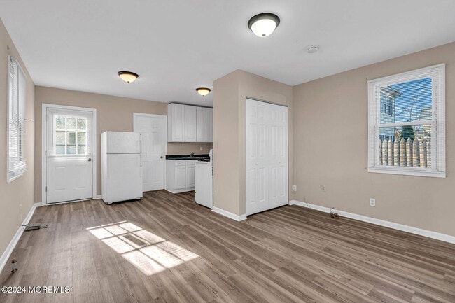 33 Drs James Parker Blvd