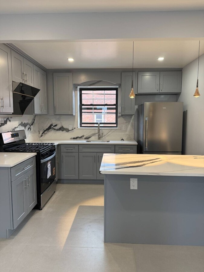 Photo - 57-69-69 79th St