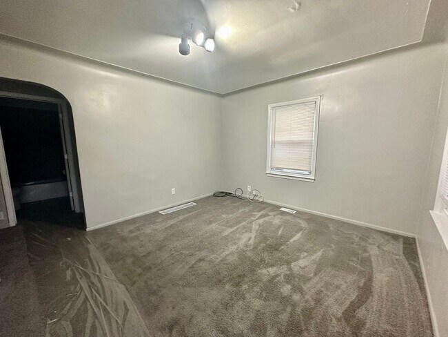 8133 Timken Ave