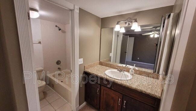 Photo - 4939 Walden Cir