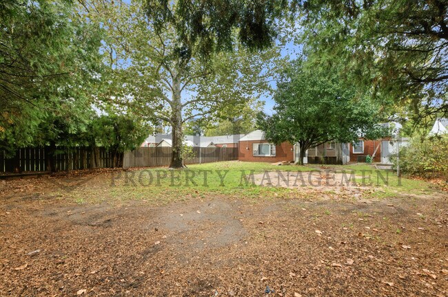 1321 Donnell St