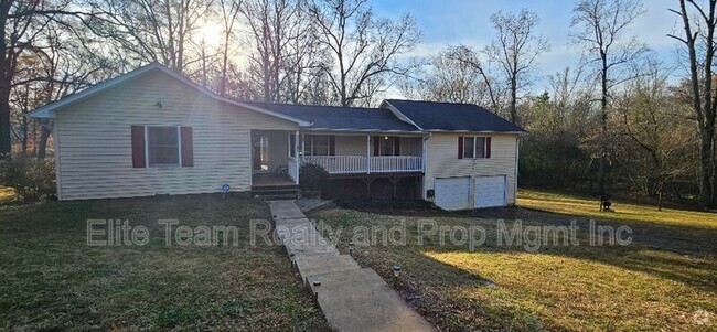 Building Photo - 3608 Cowboy Ln Rental