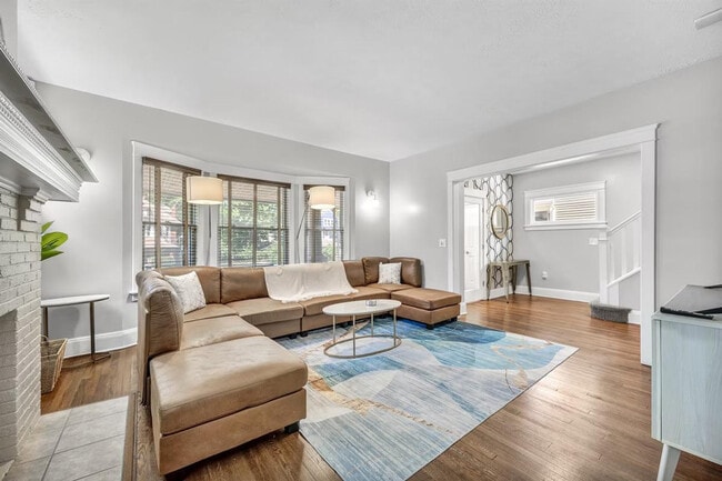 Photo - 1501 E 105th St Unidad ID1290647P