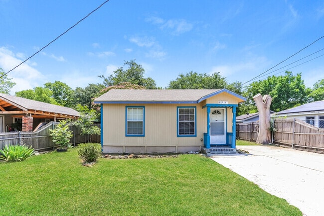 Building Photo - 8914 Cardella Ave Rental