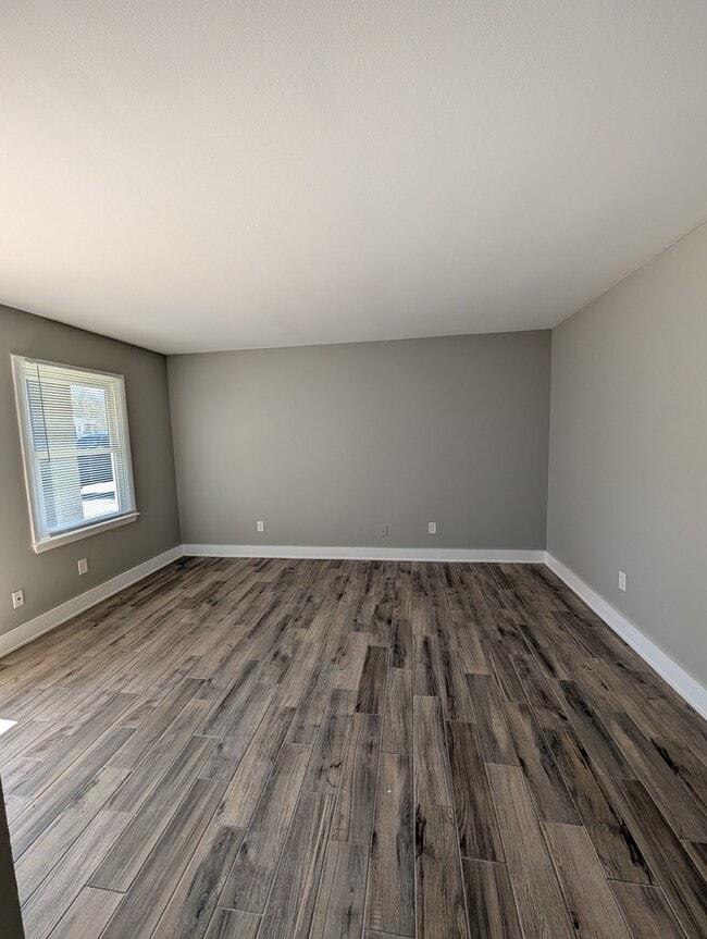 Photo - 2425-2445 Old Greensboro Rd