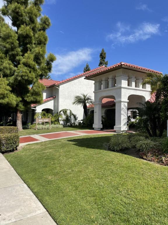 Photo - 6386 W Lincoln Ave