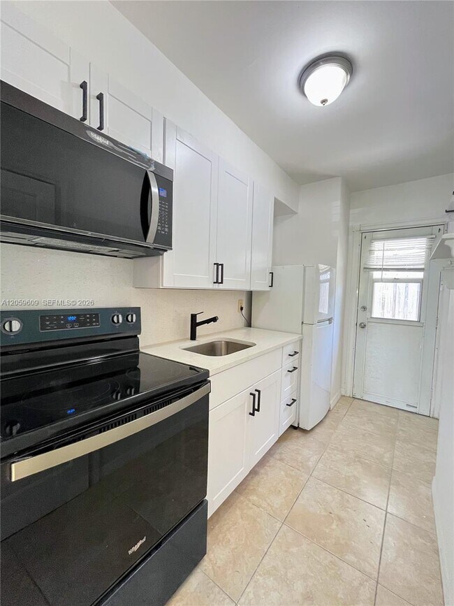 Photo - 420 NE 14th Ave Unit 3