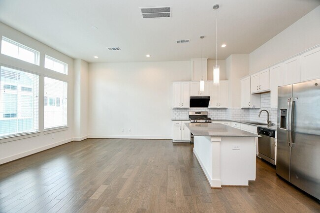9444 Kerrwood Ln