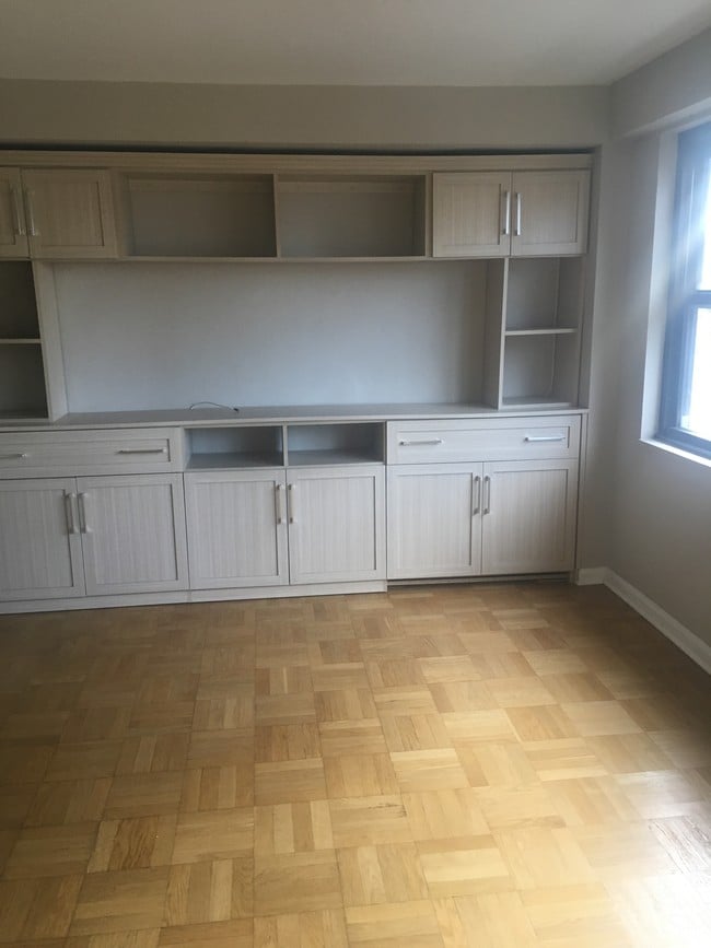 Photo - Yorkshire Towers