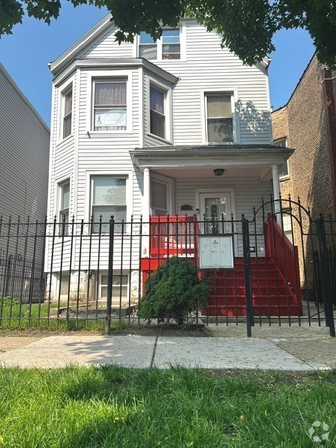 Building Photo - 2522 N Hamlin Ave Unit 1 Rental