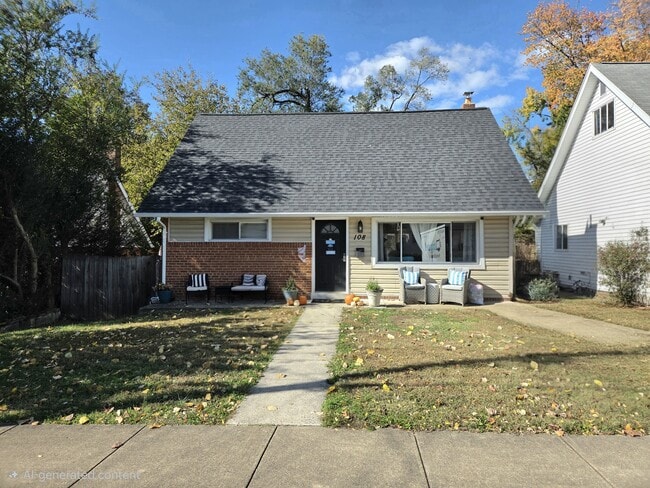 Building Photo - 108 N Gladden St