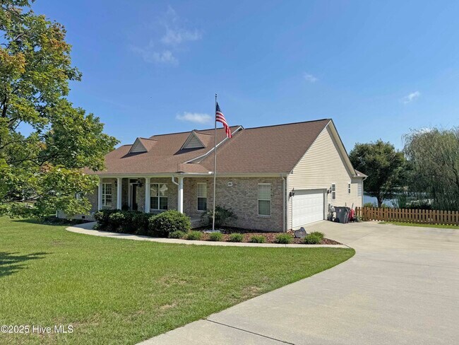 Photo - 130 Presnell Ct