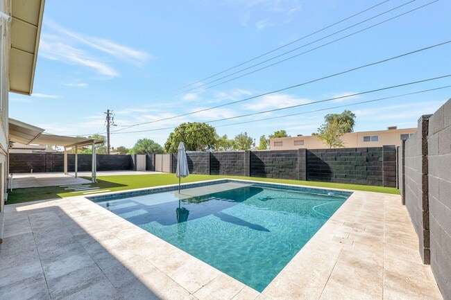 Photo - Amazing 6 Bed remodeled house at ASU