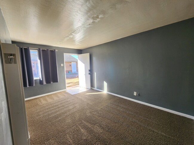 Photo - 1066 Dayton St Apartments Unit 1066