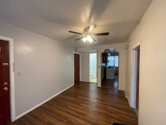 Photo - 1062 11th Ave SE