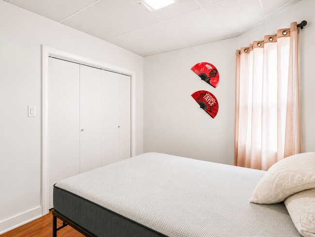 Photo - 5744 N Milwaukee Ave Unit 2