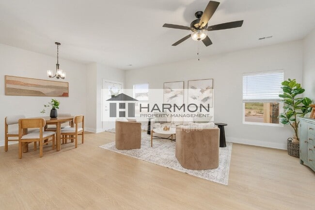 Photo - 2054 N Reece St