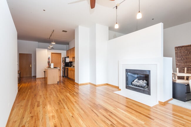 Photo - 910 S Michigan Ave Unidad 618