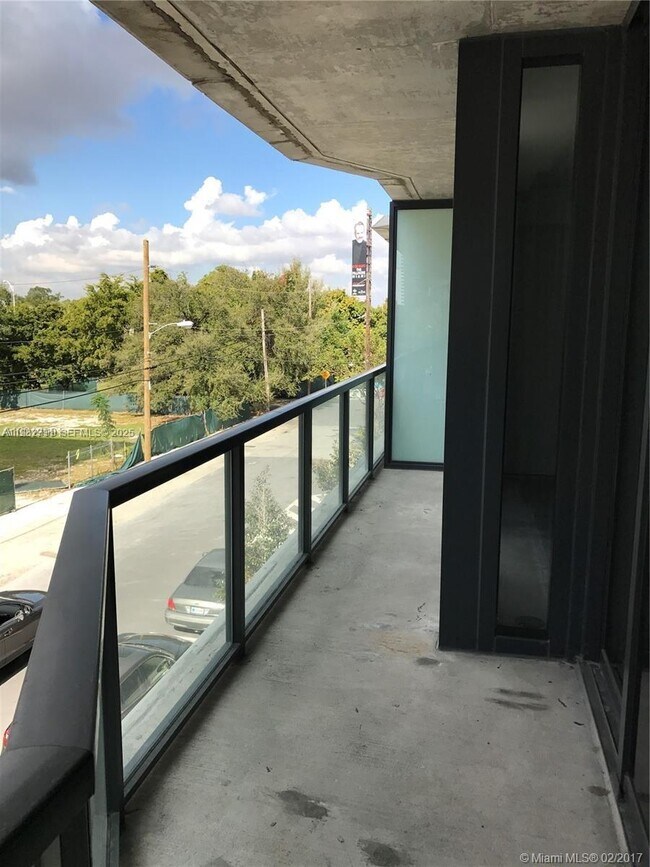 Photo - 201 SW 17th Rd Unidad 804