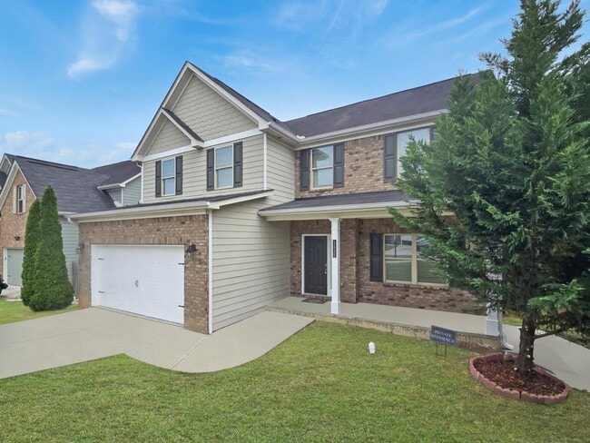 Building Photo - 1437 Balvaird Dr SE